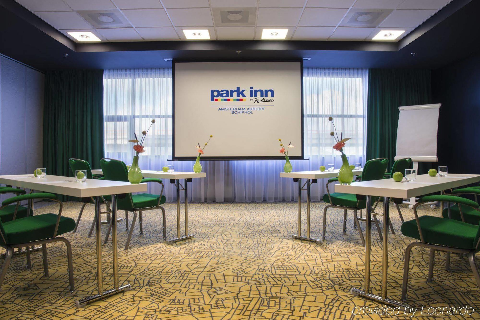 Park Inn By Radisson Amszterdam-Schiphol repülőtér Kültér fotó
