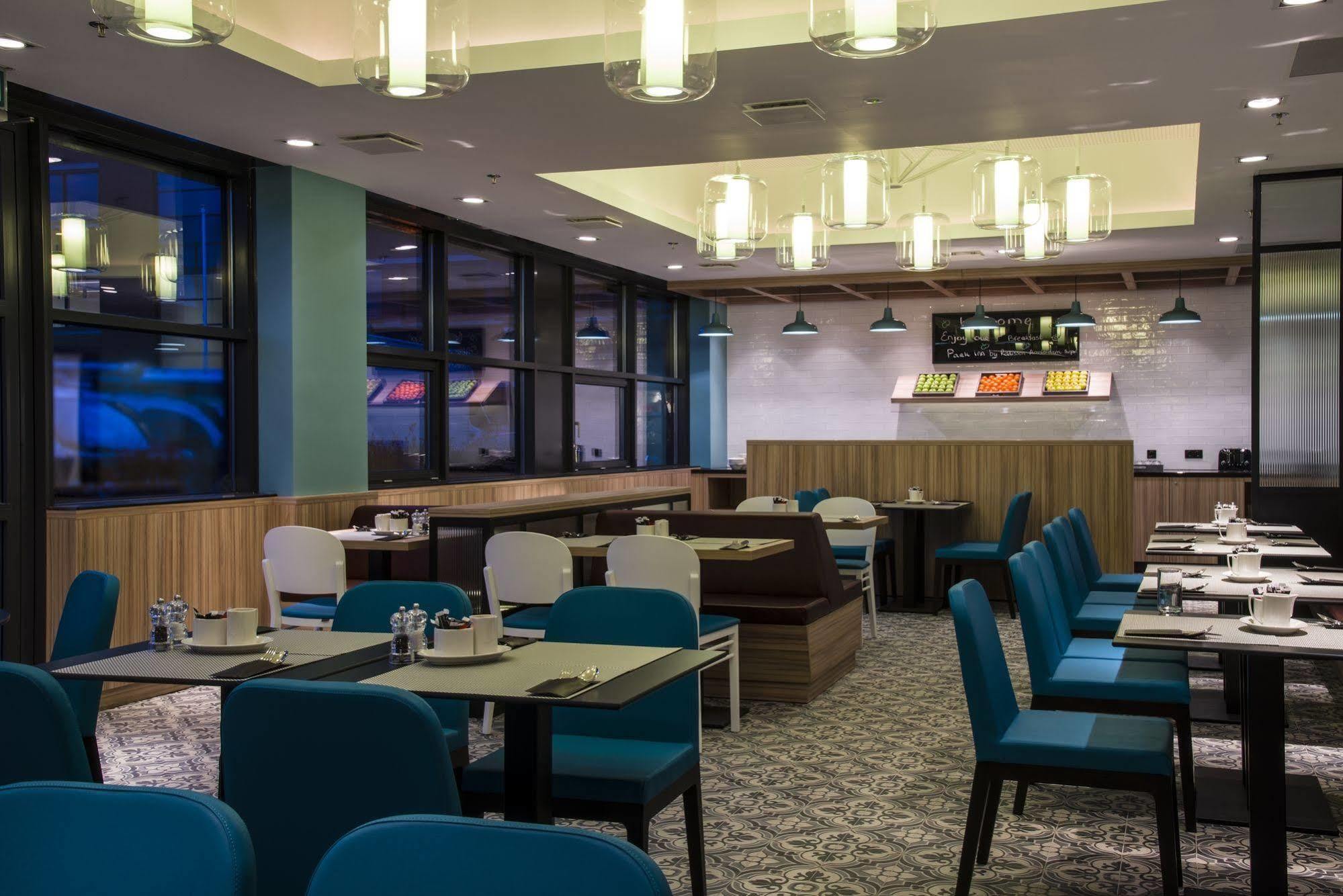 Park Inn By Radisson Amszterdam-Schiphol repülőtér Kültér fotó