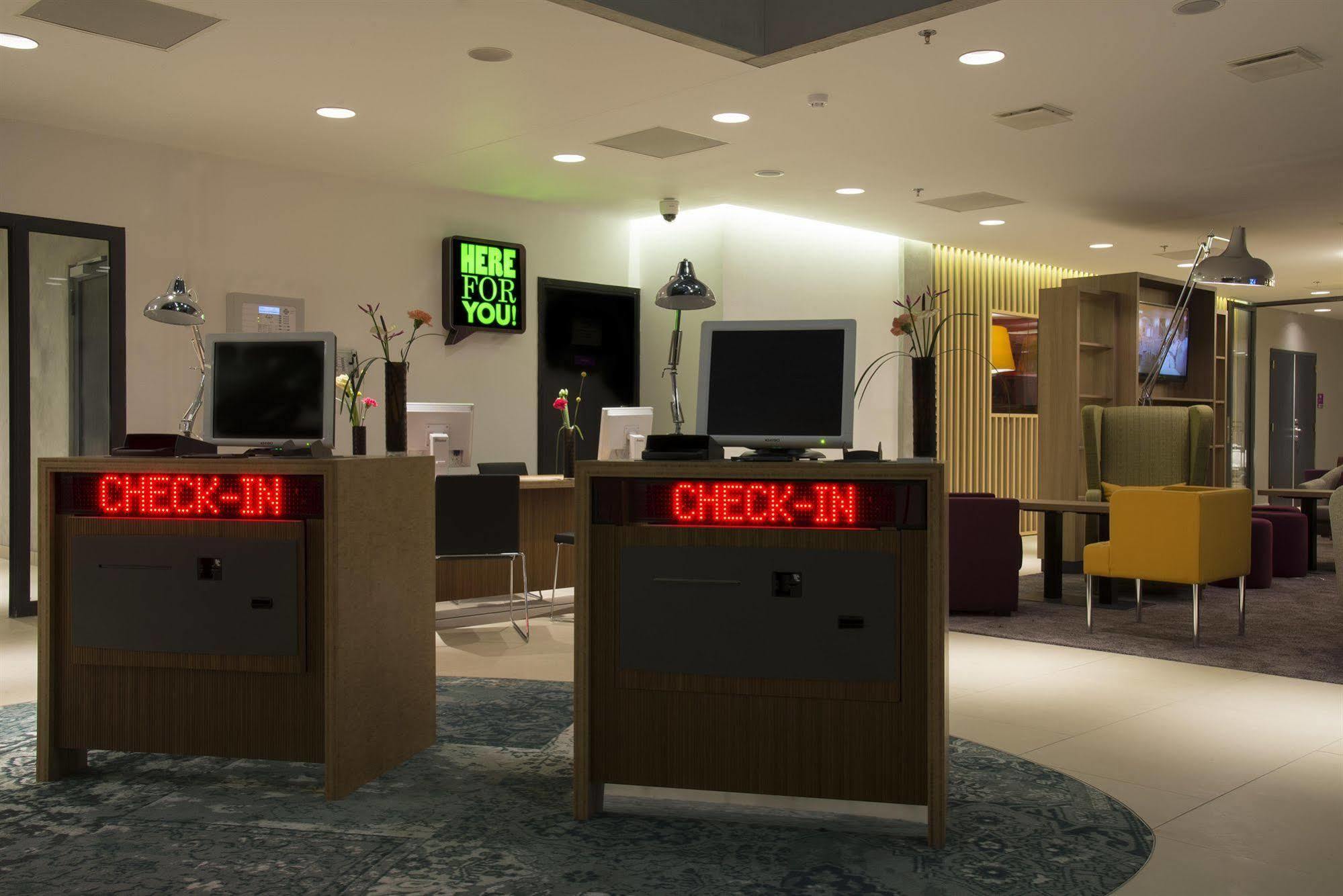 Park Inn By Radisson Amszterdam-Schiphol repülőtér Kültér fotó